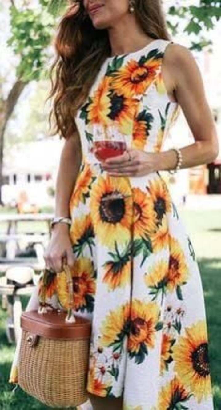 Chicwish Sunflower Print Jacquard High-Low Flare Dress Sz Small